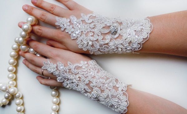 something-old-vintage-wedding-bridal-gloves